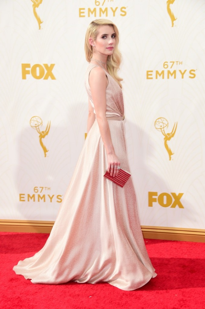 Emma-Roberts-Emmys-2015-Jenny-Packham-Dress