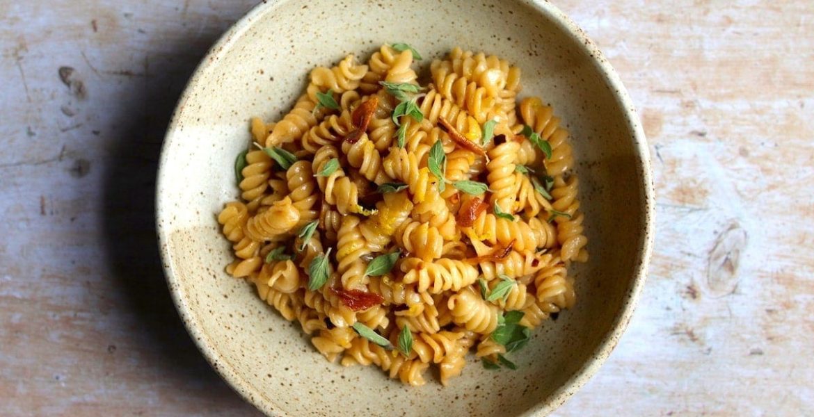 Effortless Eats: 7 Delectable Pasta Dinners with 5 Ingredients